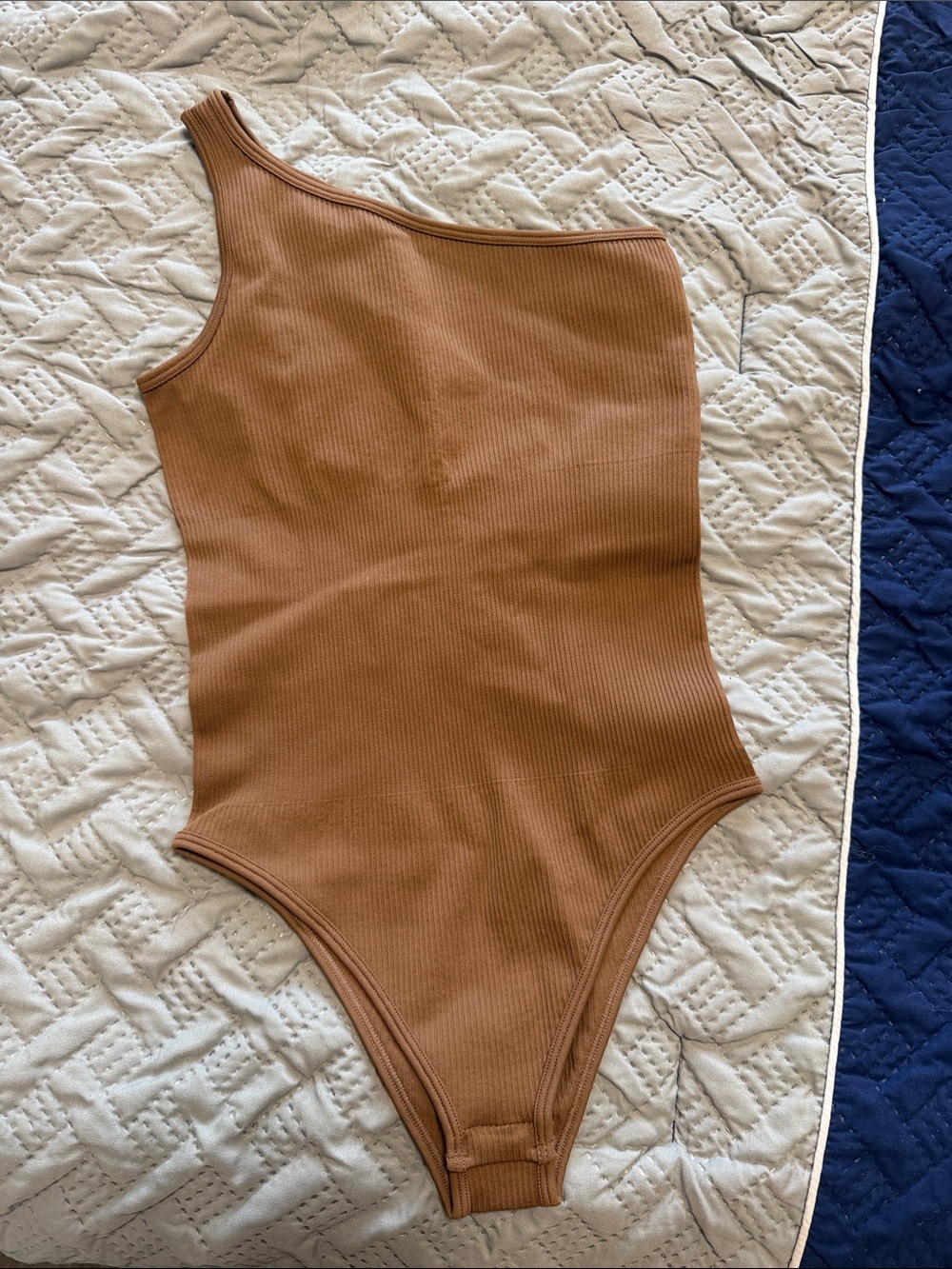 One-Shoulder Ribbed Bodysuit in Brown